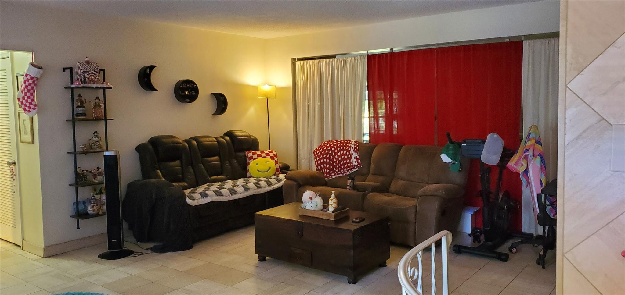 4725 Northeast 5th Avenue Boca Raton, FL 33431 - Photo 3 of 11 Photo 3