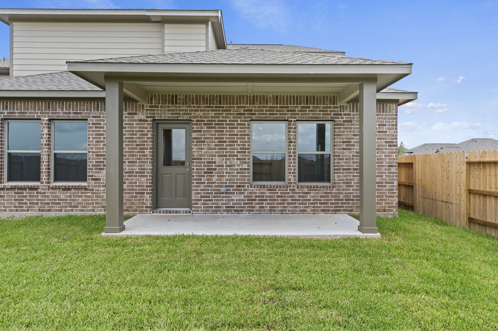 2018 Starlight Street Angleton, TX 77515 - Photo 23 of 39 Gallery Image 23