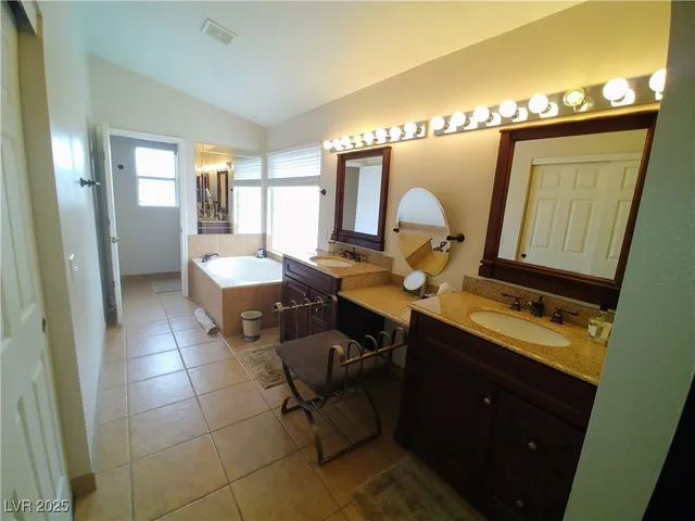 $4,000 | 8636 Blissville Avenue, Las Vegas, NV 89145