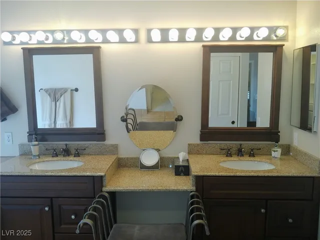 $4,000 | 8636 Blissville Avenue, Las Vegas, NV 89145