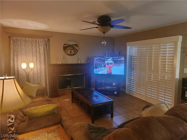 $4,000 | 8636 Blissville Avenue, Las Vegas, NV 89145