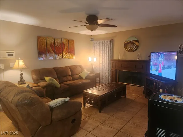 $4,000 | 8636 Blissville Avenue, Las Vegas, NV 89145