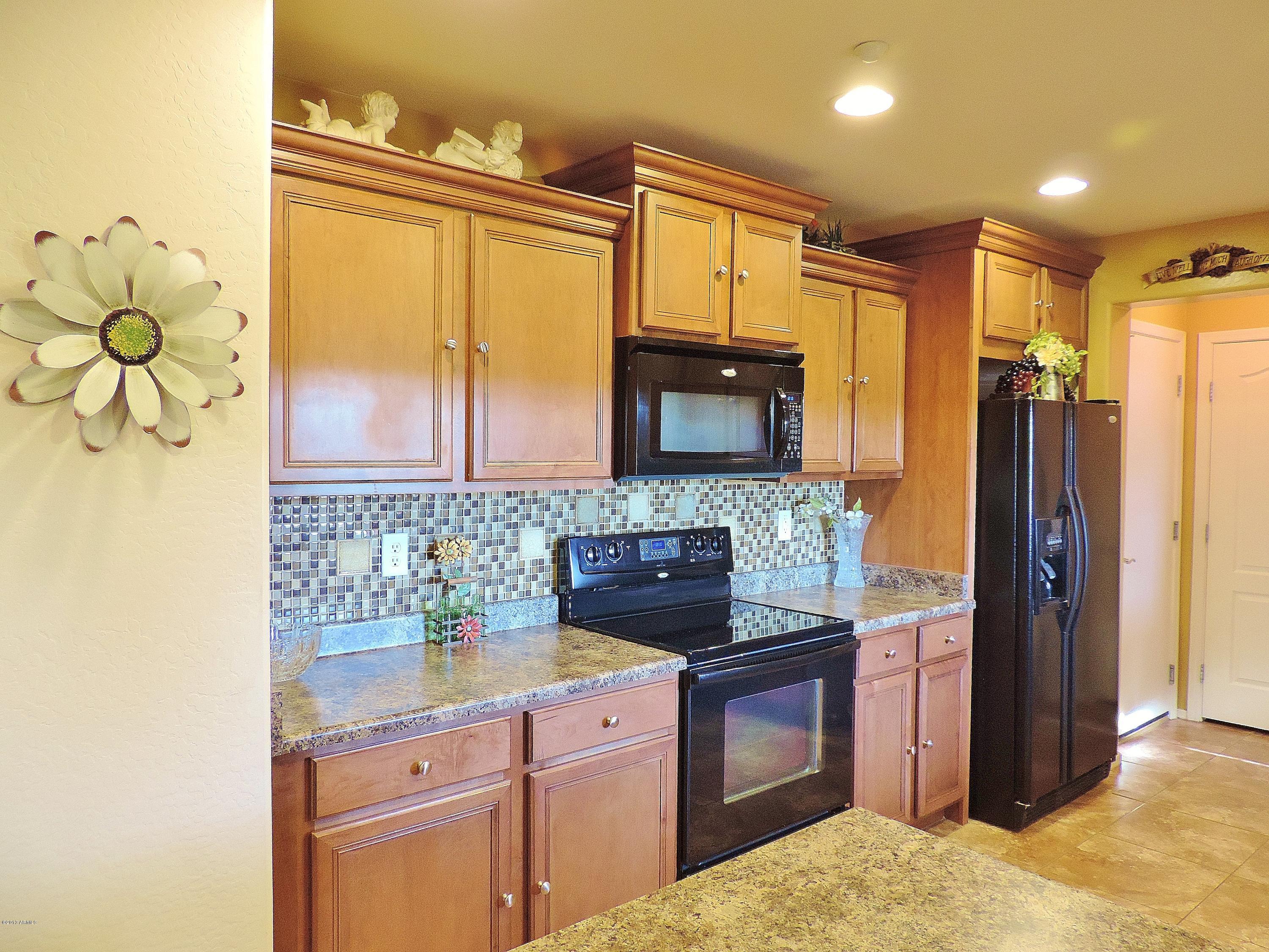 1744 South Martingale Road Gilbert, AZ 85295 - Photo 14 of 24 17 Kitchen 2