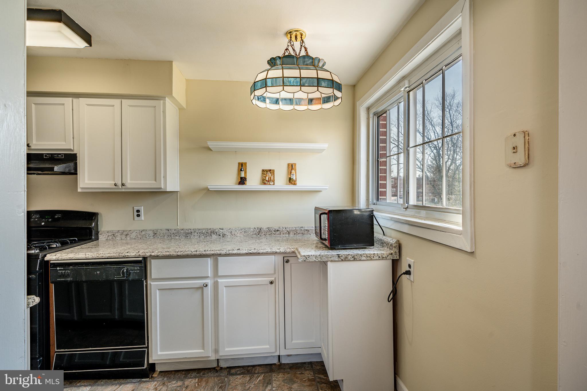 1920 Edwards Road Folcroft, PA 19032 - Photo 8 of 27 kitchen