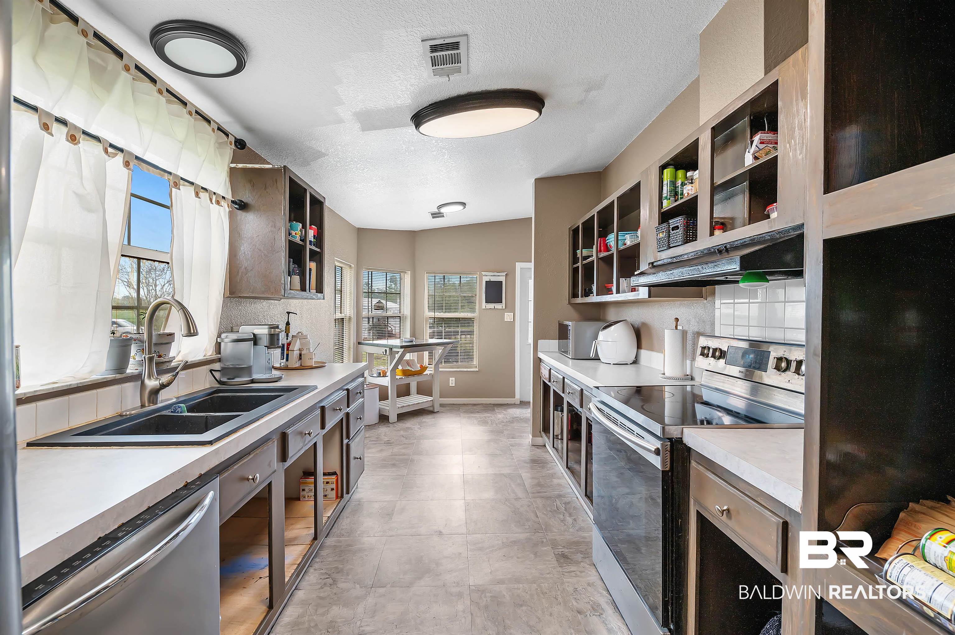 14095 County Road 49 South Foley, AL 36535 - Photo 23 of 41 Kitchen