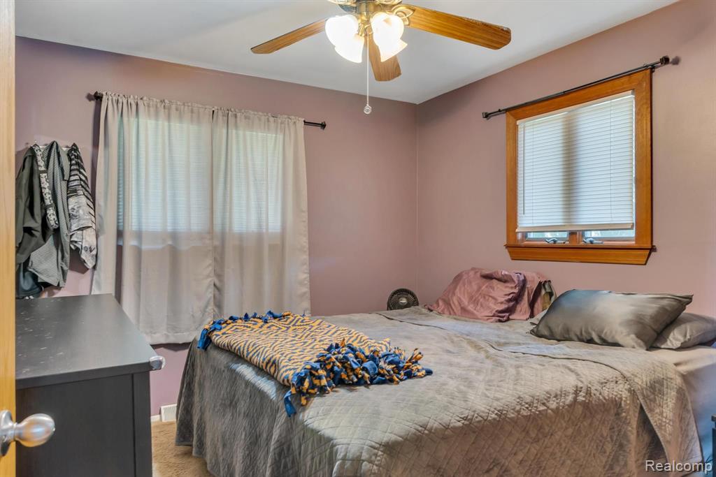 13308 North Road Fenton, MI 48430 - Photo 15 of 30