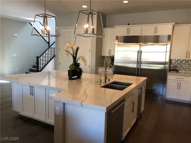 $4,800 | 2826 Poseidon Shore Avenue, Henderson, NV 89052