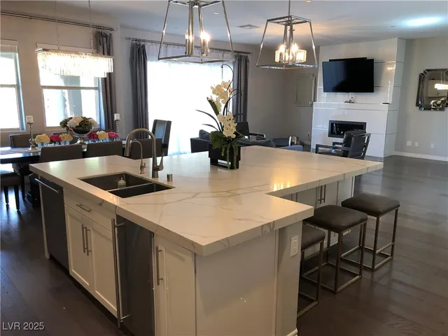 $4,800 | 2826 Poseidon Shore Avenue, Henderson, NV 89052