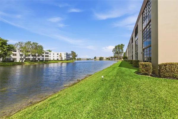 $174,900 | 7544 Ashmont Circle, Unit 202, Tamarac, FL 33321
