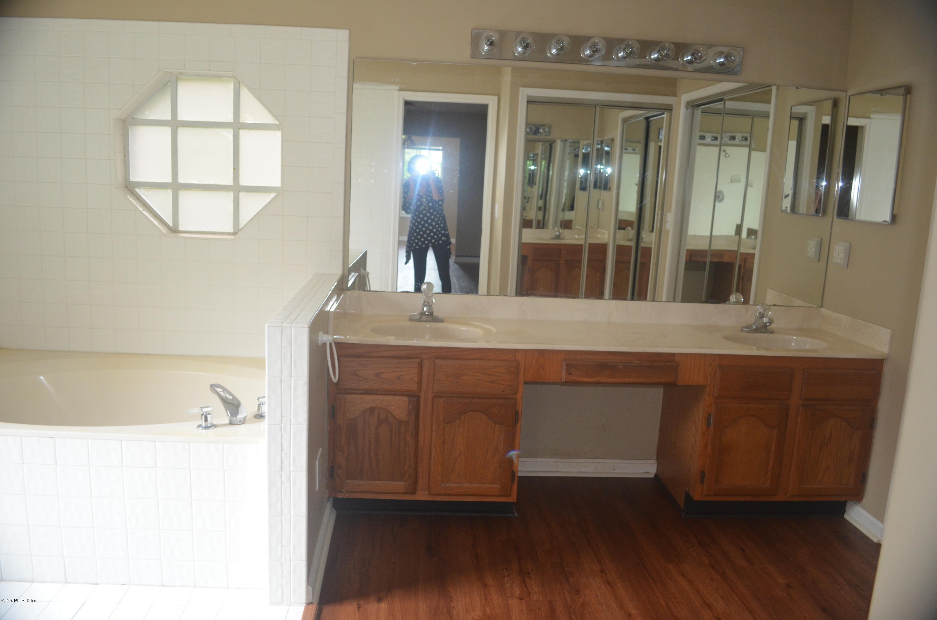 1008 Larkspur Loop St. Johns, FL 32259 - Photo 11 of 15 MASTER BATH 2