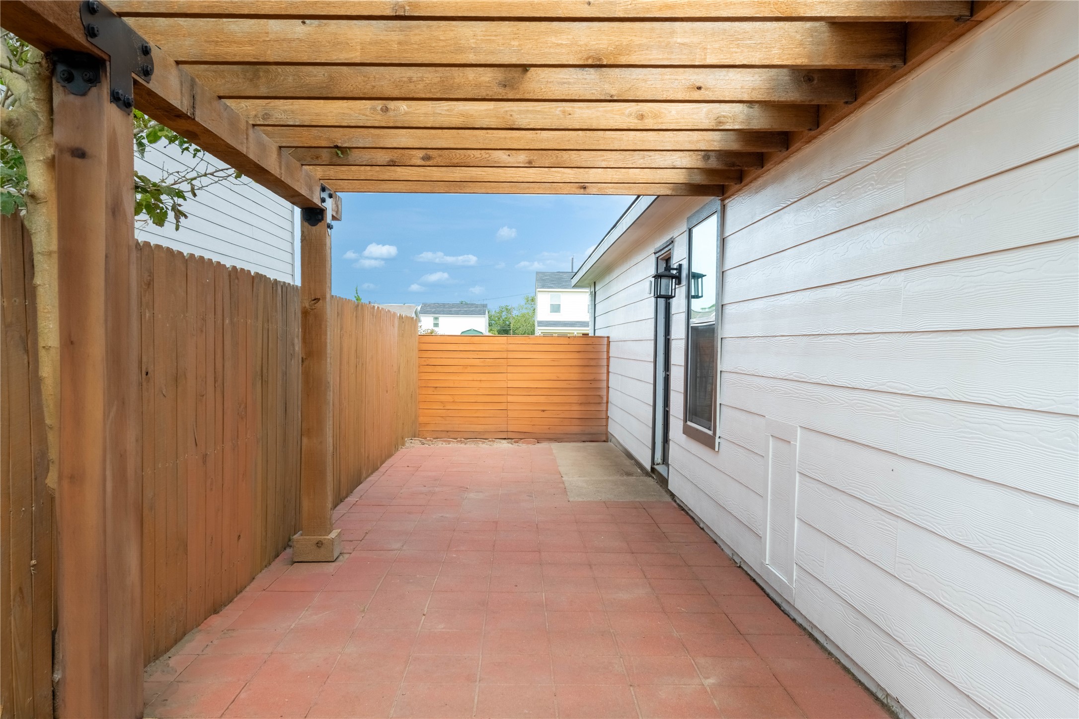 2031 7th Street Hempstead, TX 77445 - Photo 26 of 30 a view of entryway