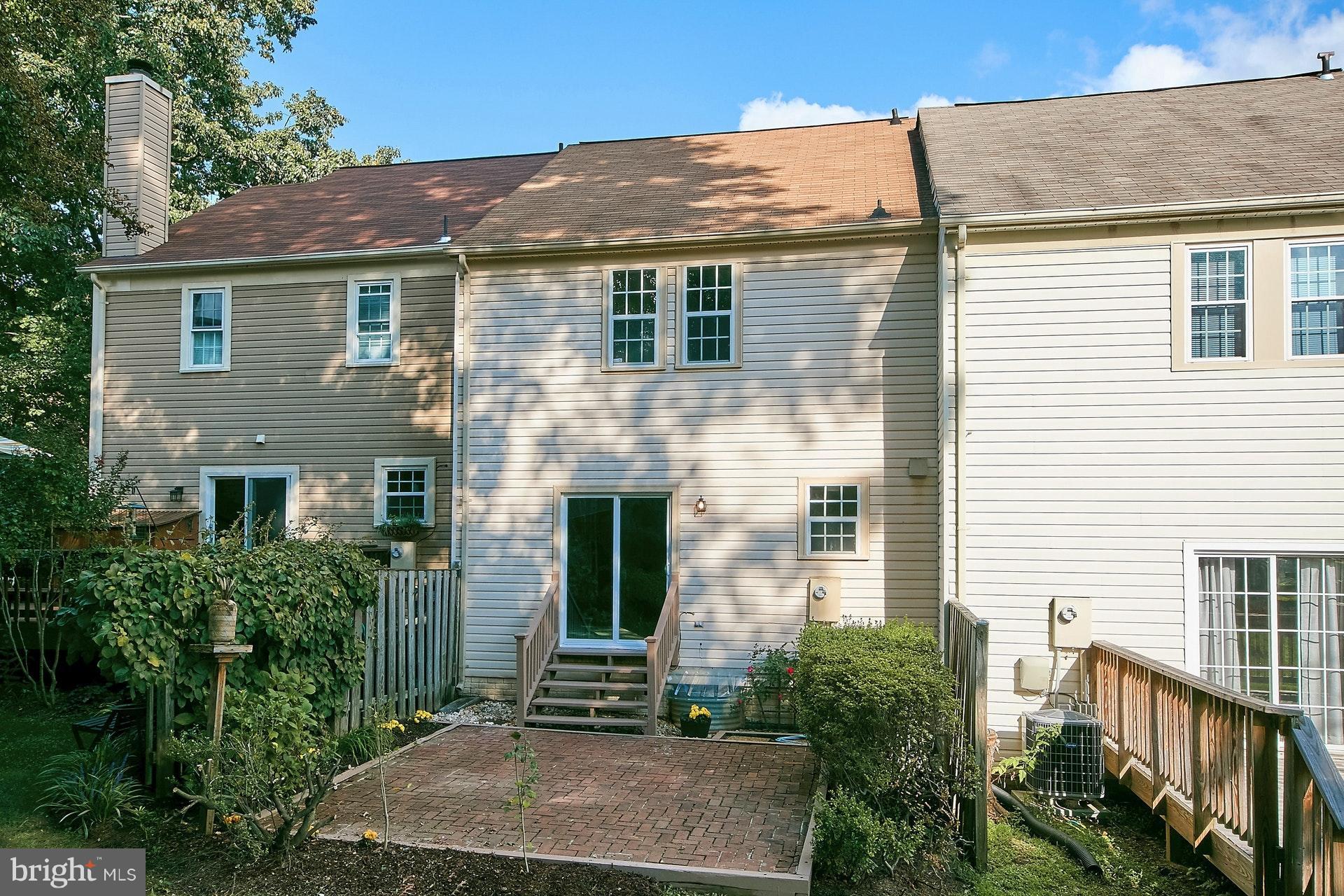 11982 Sentinel Point Court Reston, VA 20191 - Photo 25 of 28 Back of Home