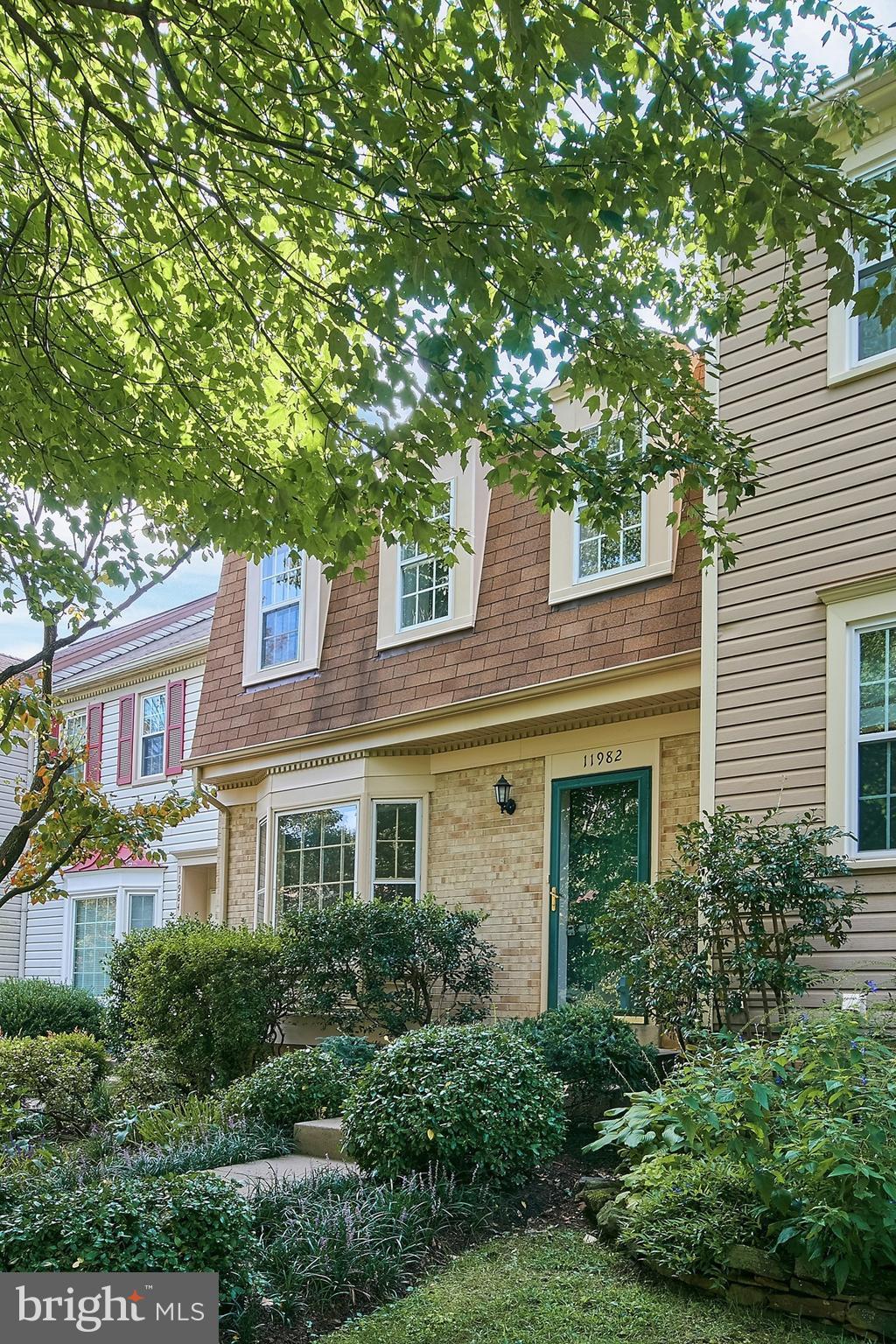 11982 Sentinel Point Court Reston, VA 20191 - Photo 26 of 28 Enjoy the Treed Lot