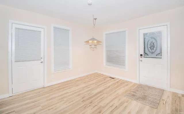 $175,000 | 102 Lovette Street, Wolcottville, IN 46795