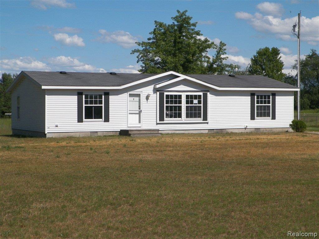 7089 Oak Road Vassar, MI 48768 - Photo 17 of 18 100_0405.JPG