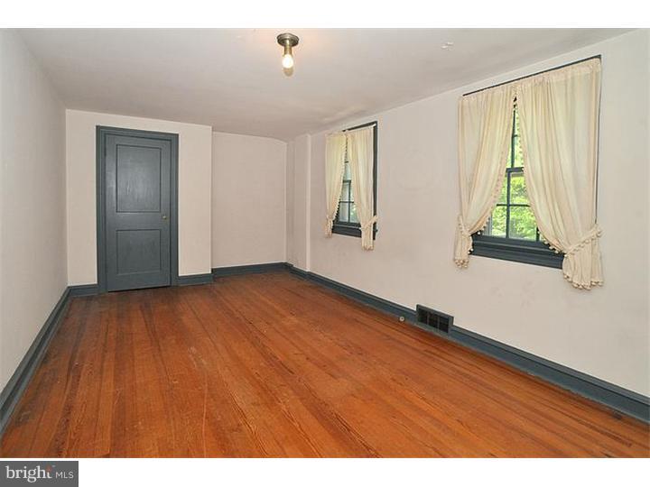 342 Holmecrest Road Jenkintown, PA 19046 - Photo 17 of 23 Bedroom 5