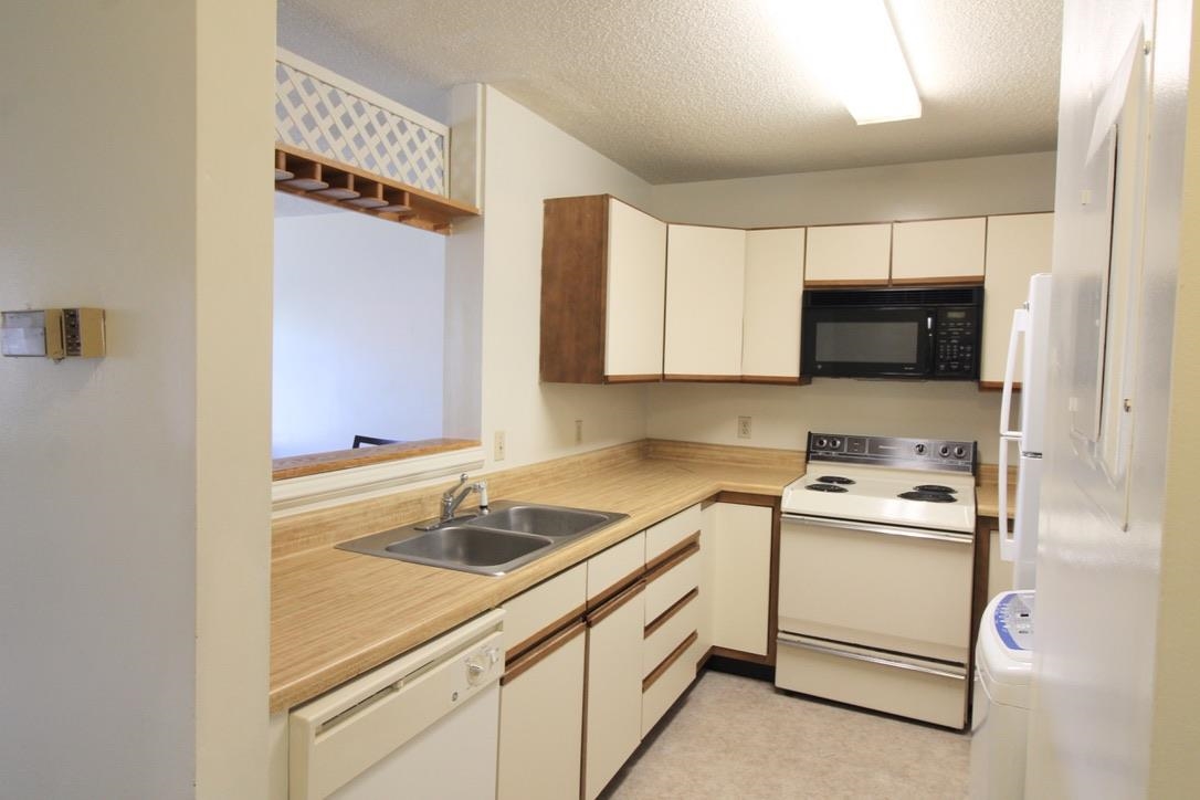 1372 Hunters Road, Unit C Harrisonburg, VA 22801 - Photo 4 of 13 Gallery Image 4