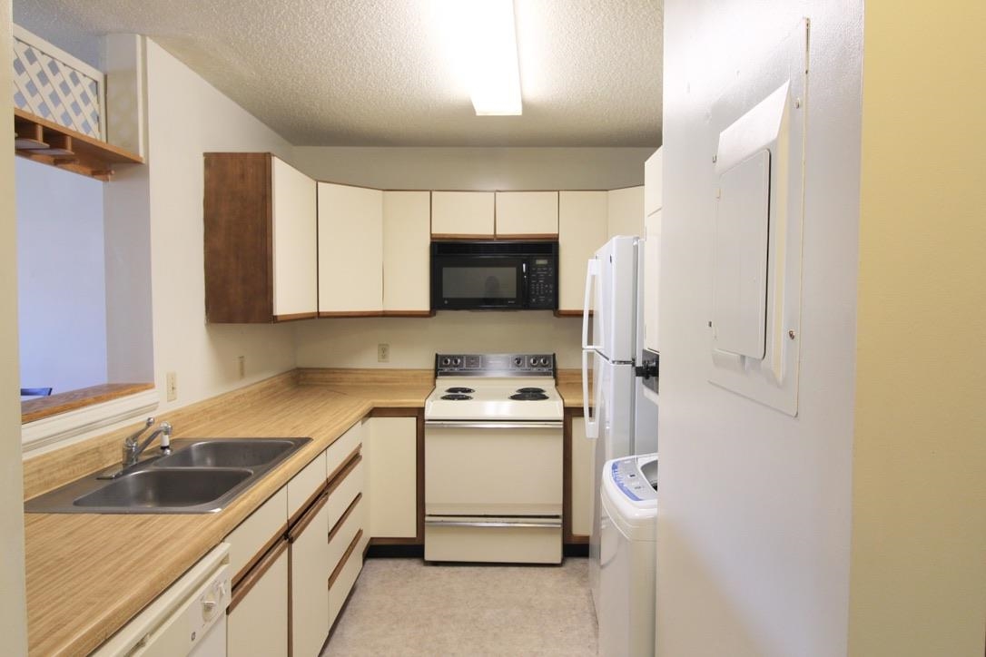 1372 Hunters Road, Unit C Harrisonburg, VA 22801 - Photo 5 of 13 Gallery Image 5