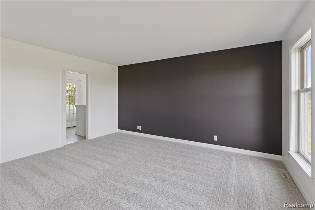 10934 Baker Road Frankenmuth, MI 48734 - Photo 7 of 38
