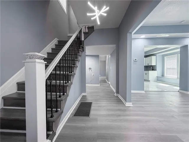 $295,000 | 4121 Woodland Avenue, Kansas City, MO 64110