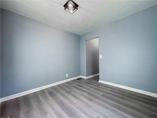 $295,000 | 4121 Woodland Avenue, Kansas City, MO 64110