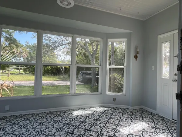 a window in an empty room