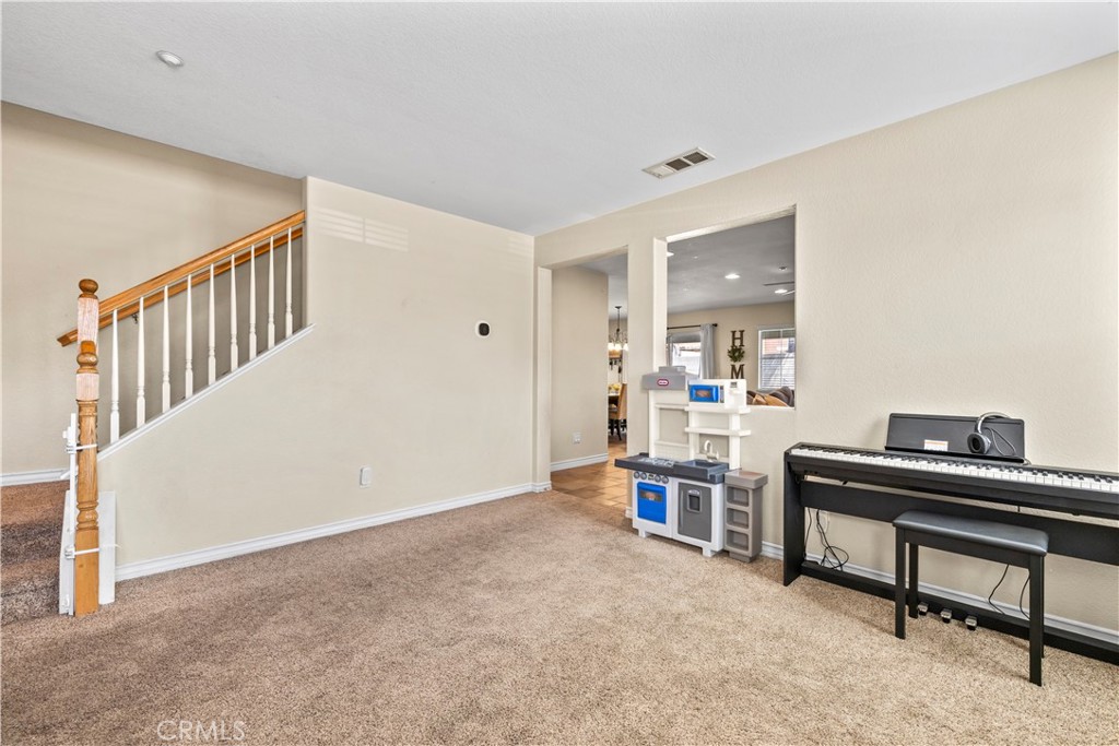 7219 Birch Tree Place Fontana, CA 92336 - Photo 6 of 49 a workspace with furniture and window