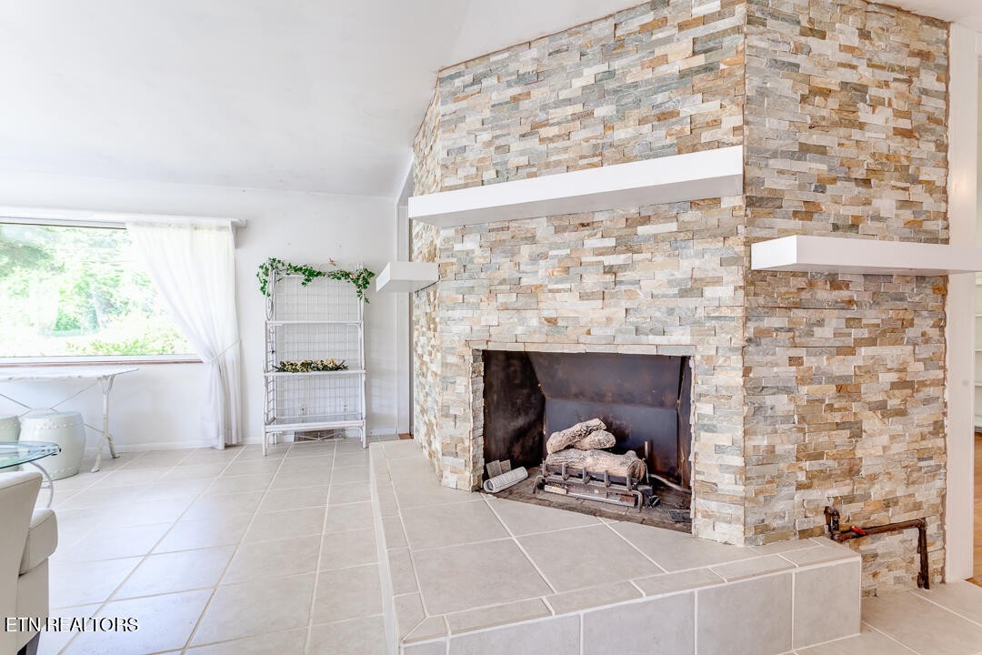 7907 Heiskell Road Powell, TN 37849 - Photo 8 of 43 Gallery Image 8
