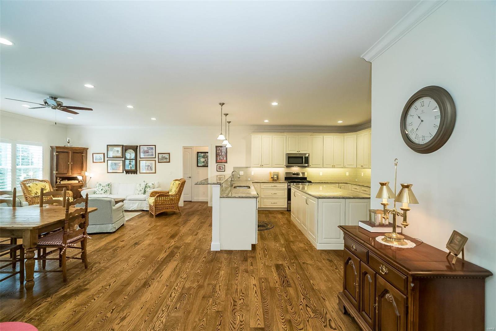 737 Dougherty Ferry Road St. Louis, MO 63122 - Photo 14 of 48