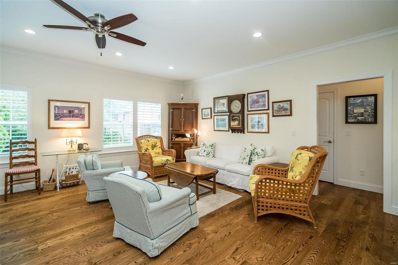 737 Dougherty Ferry Road St. Louis, MO 63122 - Photo 17 of 48