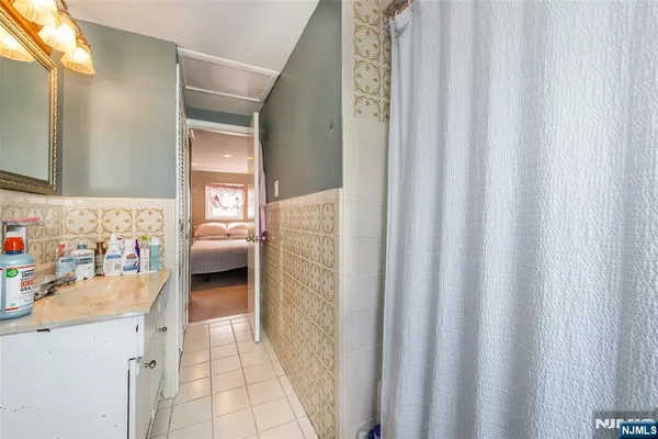 $530,000 | 108 Walnut Street, Bloomfield, NJ 07003