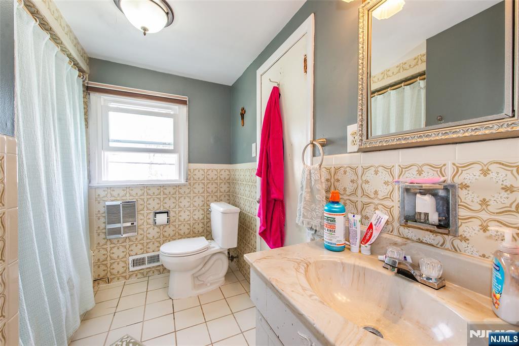 108 Walnut Street Bloomfield, NJ 07003 - Photo 24 of 32