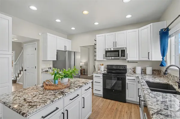$699,900 | 5550 City Vista Drive, Colorado Springs, CO 80917