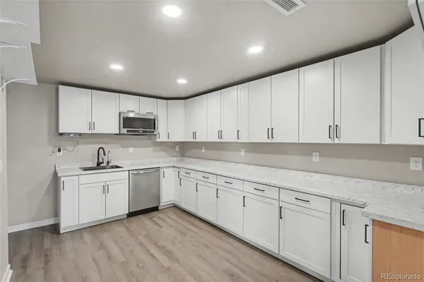 $699,900 | 5550 City Vista Drive, Colorado Springs, CO 80917