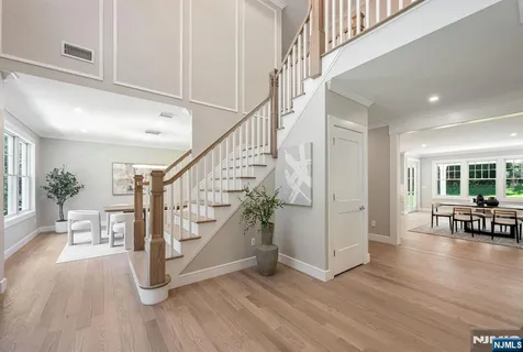 $3,499,000 | 520 Clinton Avenue, Wyckoff, NJ 07481
