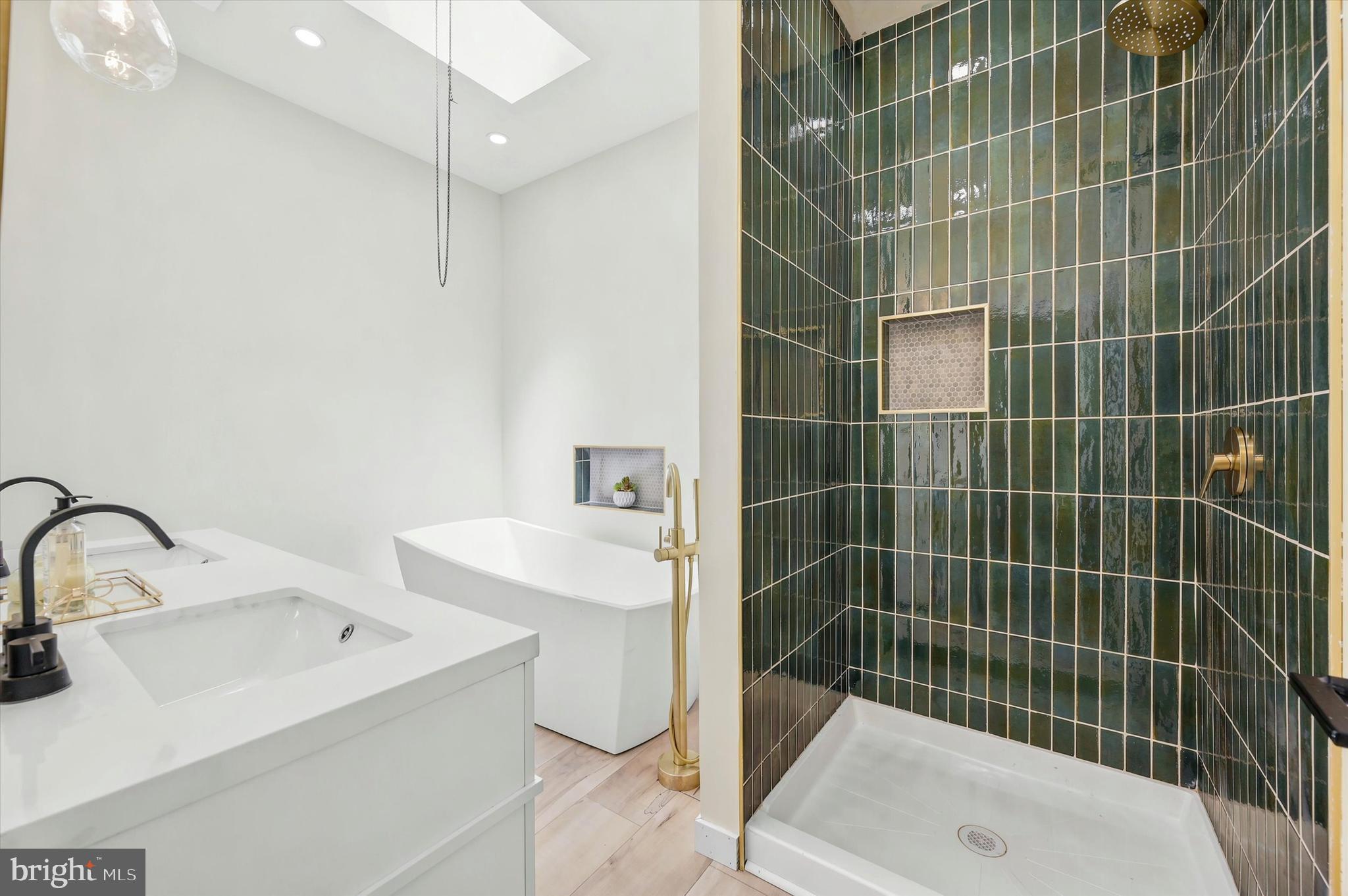 1445 North 60th Street Philadelphia, PA 19151 - Photo 17 of 29 MAIN BATHROOM
