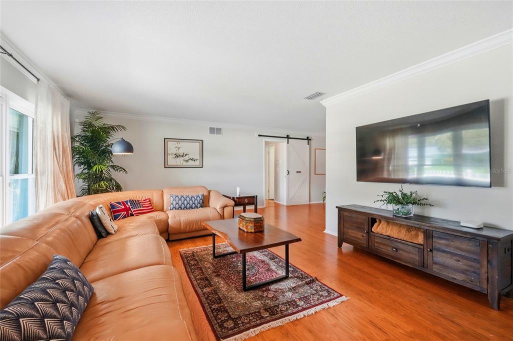 4214 Tee Road Sarasota, FL 34235 - Photo 22 of 93 Gallery Image 22