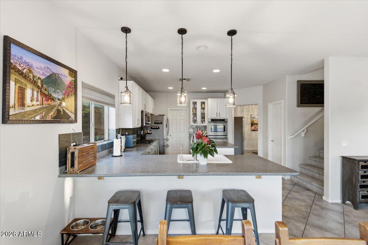 120 West Southern Hills Road Phoenix, AZ 85023 - Photo 25 of 67 Kitchen