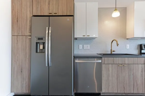 $300,000 | 4361 South Congress Avenue, Unit 309, Austin, TX 78745