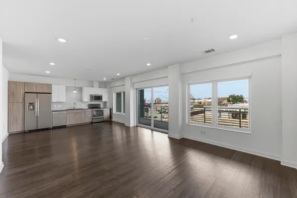 $300,000 | 4361 South Congress Avenue, Unit 309, Austin, TX 78745