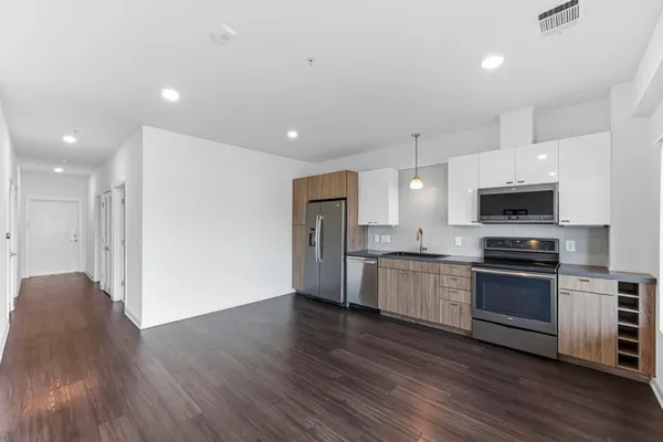 $300,000 | 4361 South Congress Avenue, Unit 309, Austin, TX 78745