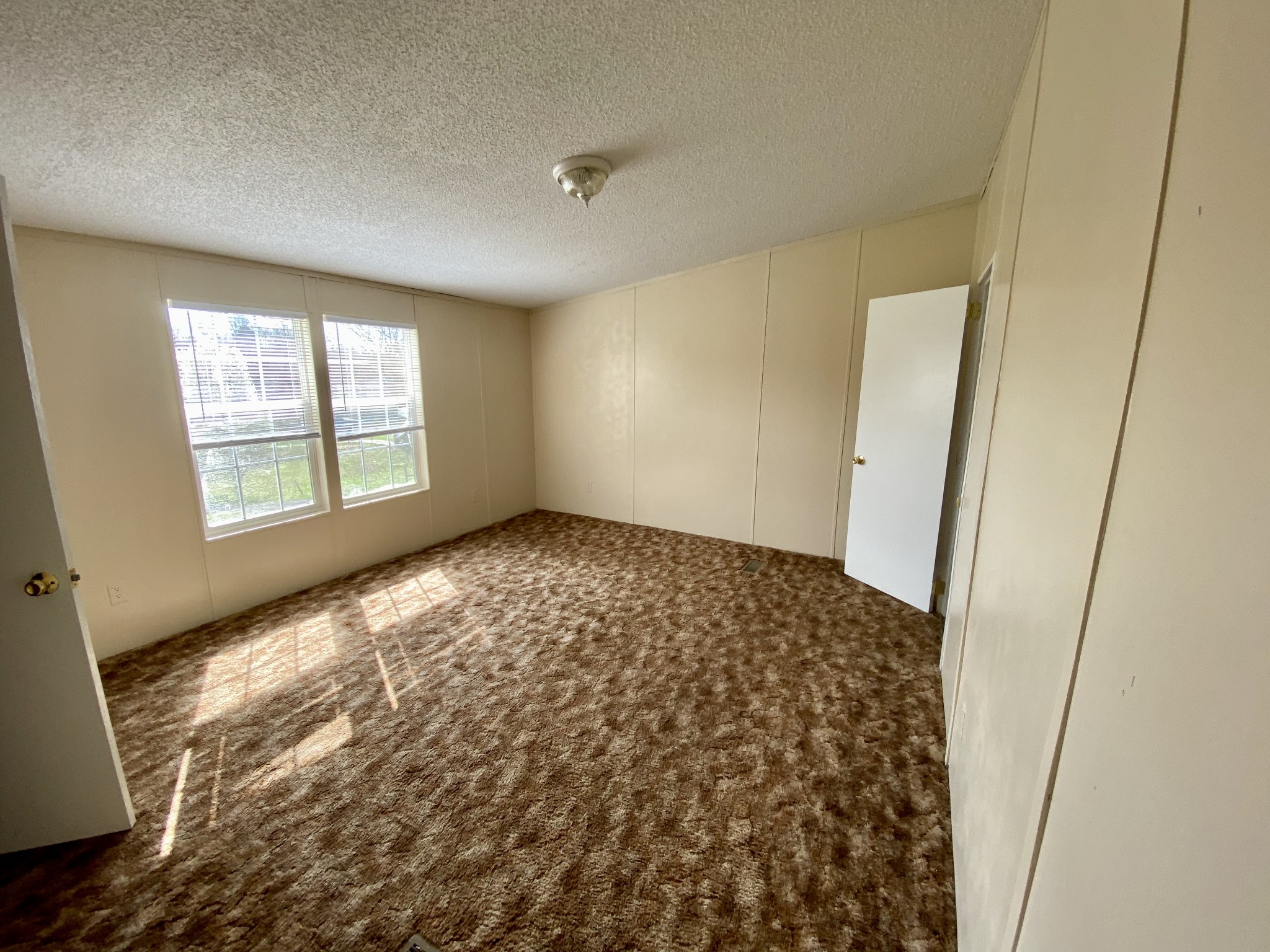3200 Beasleys Bend Road Lebanon, TN 37087 - Photo 12 of 19 an empty room with windows