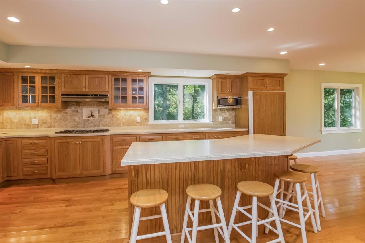 136 Fells Pond Road Mashpee, MA 02649 - Photo 9 of 35 Additional Photo