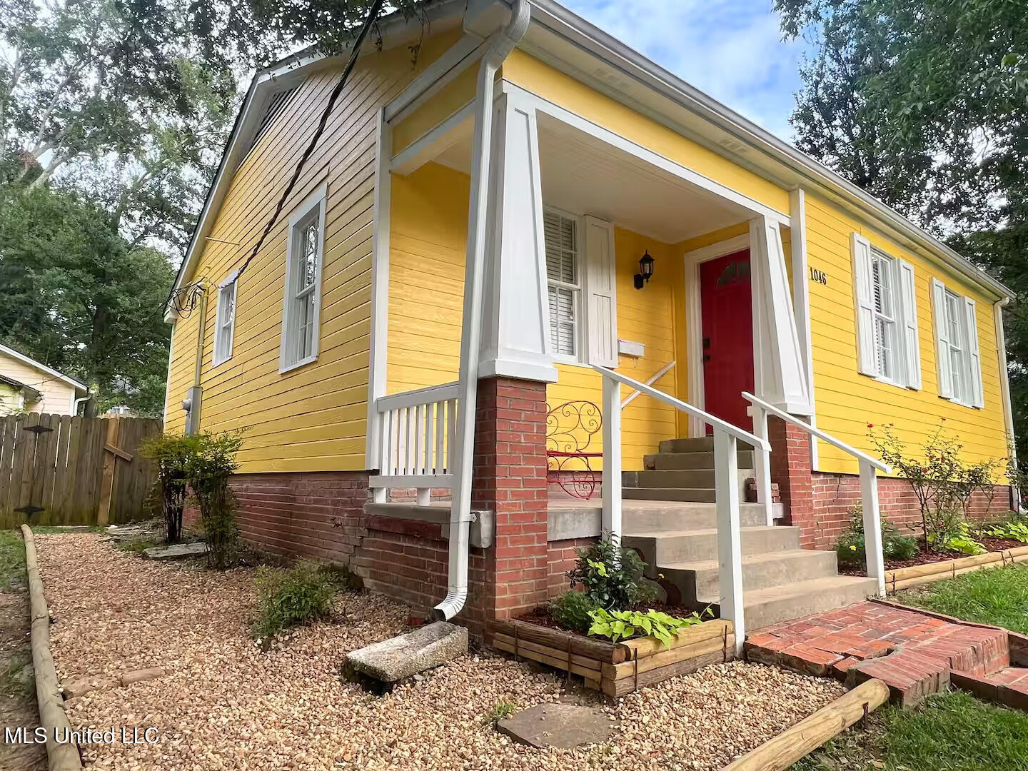 1046 Whitworth Street Jackson, MS 39202 - Photo 1 of 13 front