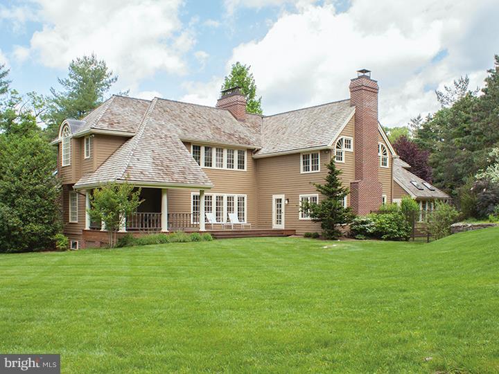 935 Summit Road Penn Valley, PA 19072 - Photo 2 of 25