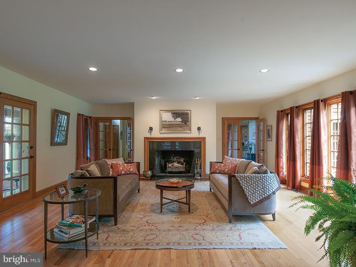 935 Summit Road Penn Valley, PA 19072 - Photo 4 of 25
