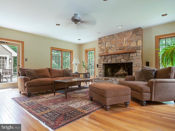 935 Summit Road Penn Valley, PA 19072 - Photo 7 of 25