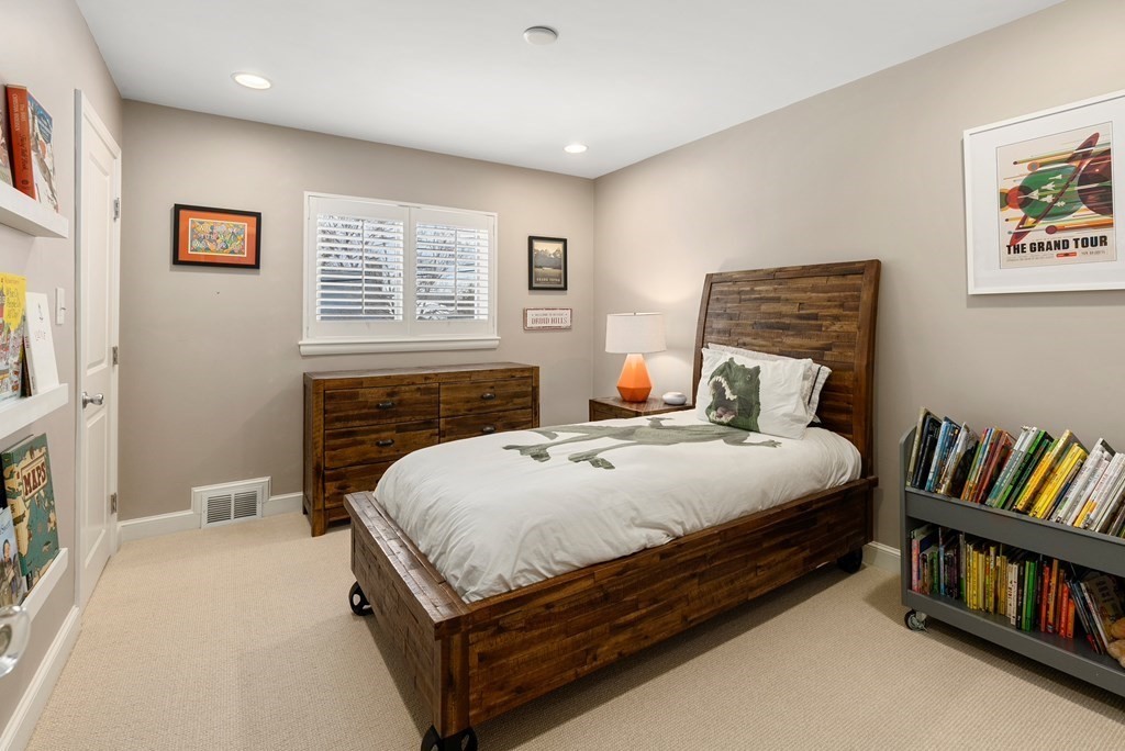 21 Cross Hill Road Newton, MA 02459 - Photo 11 of 21