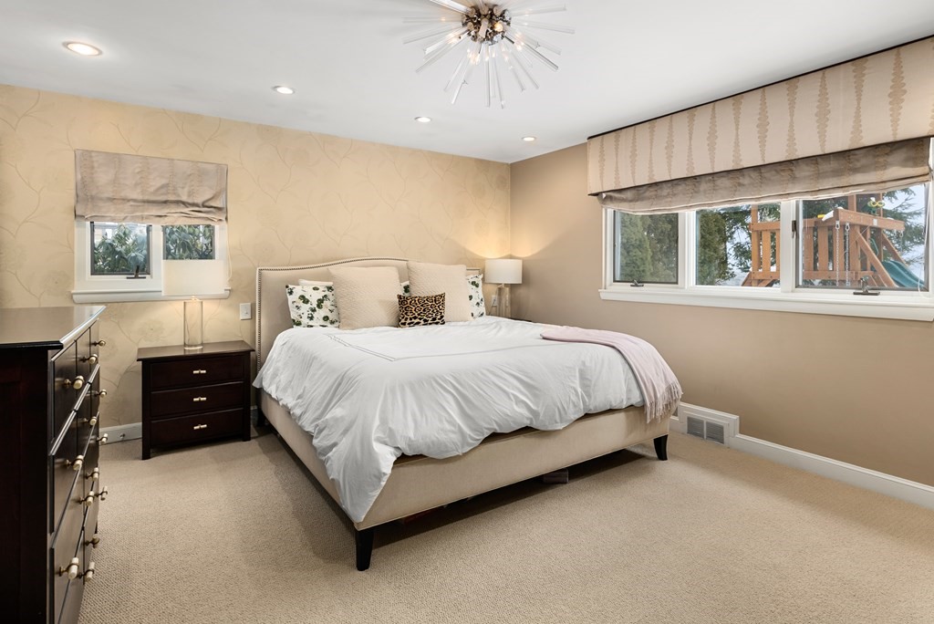 21 Cross Hill Road Newton, MA 02459 - Photo 14 of 21