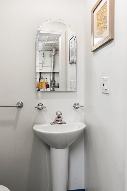 21 Cross Hill Road Newton, MA 02459 - Photo 18 of 21